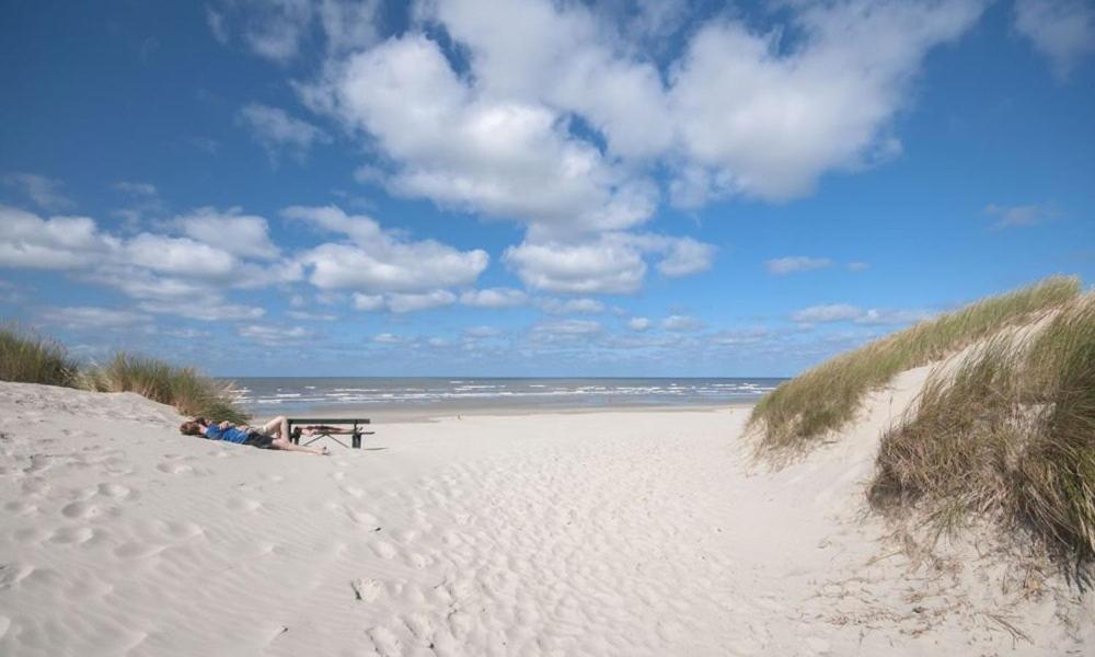 Ameland-Nes-Duinoord: Stacaravan Nes  Exteriér fotografie